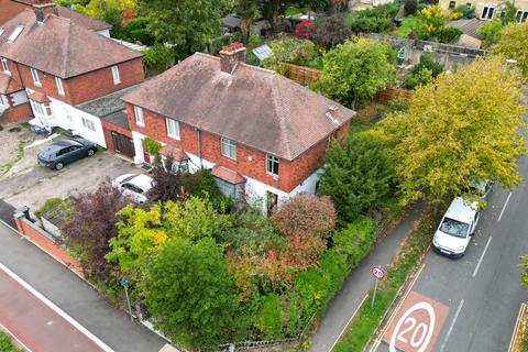3 bed property, in Milton Road, £475,000