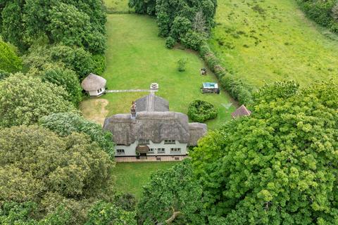 4 bed property, in Wareham, £850,000