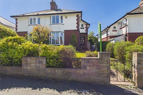 3 bed property, in Kings Road, £205,000