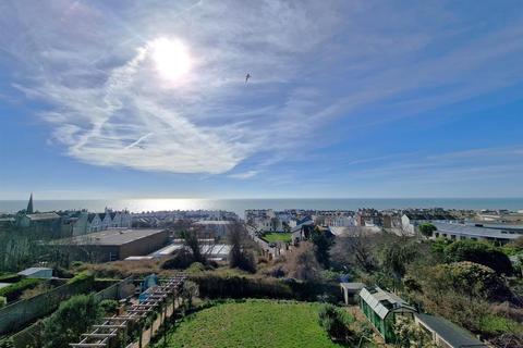 6 bed property, in Bristol Gate, £1,500,000