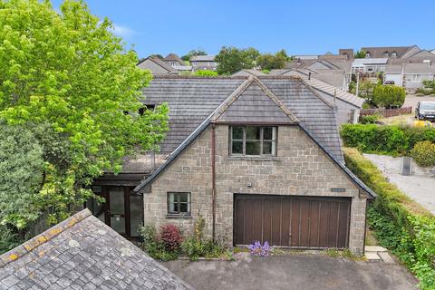 3 bed property, in Trewint Road, £350,000