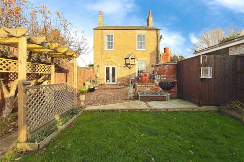 5 bed property, in Church Lane, £375,000