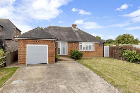 2 bed property, in Briar Banks, £549,950
