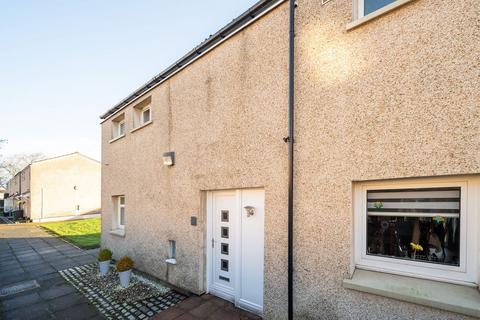 3 bed property, in Almond Road, £139,995