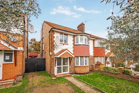 3 bed property, in Bowes Road, £950,000