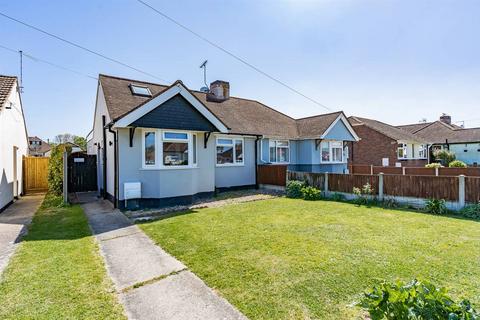 4 bed property, in Woodman Avenue, £375,000