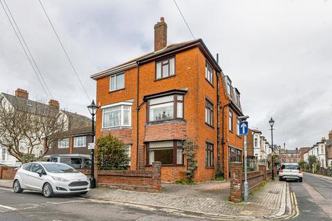 4 bed property, in Worsley Road, £625,000