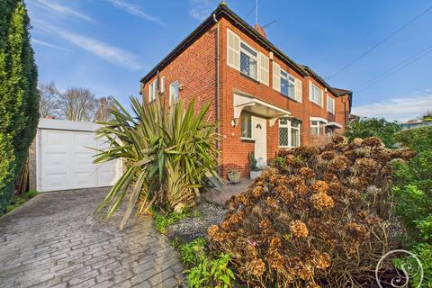 3 bed property, in Wensley Drive, £330,000