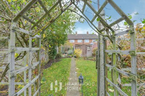 2 bed property, in Thirlmere Drive, £425,000
