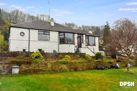2 bed property, in Pudsey Road, £375,000