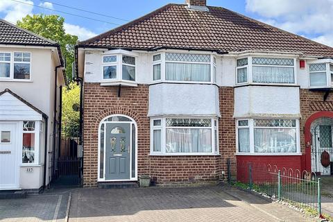 3 bed property, in Hansons Bridge Road, £255,000