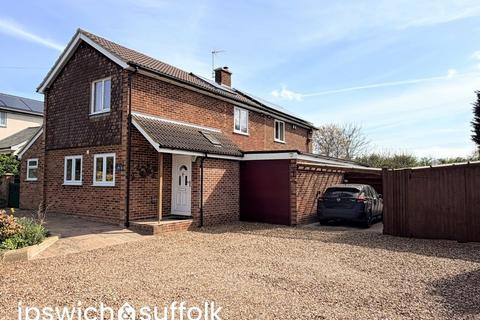 5 bed property, in Main Road, £575,000