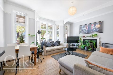 2 bed property, in Thrale Road, £475,000