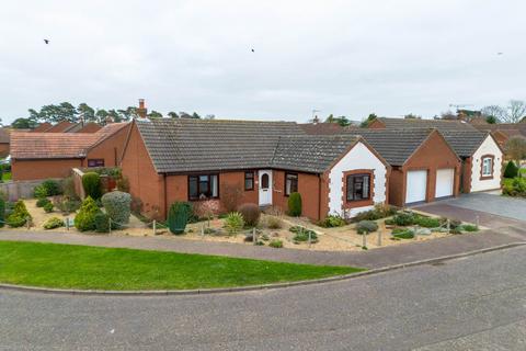 3 bed property, in Hendrie Road, £400,000