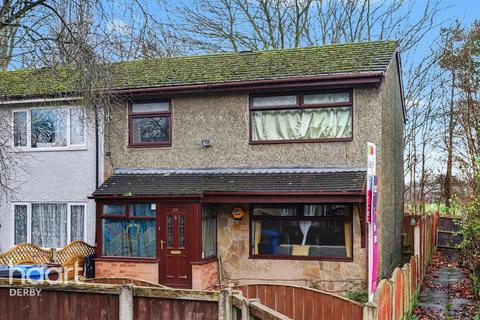 3 bed property, in Moray Walk, £160,000