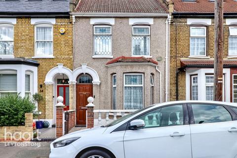 3 bed property, in Ranelagh Road, £630,000