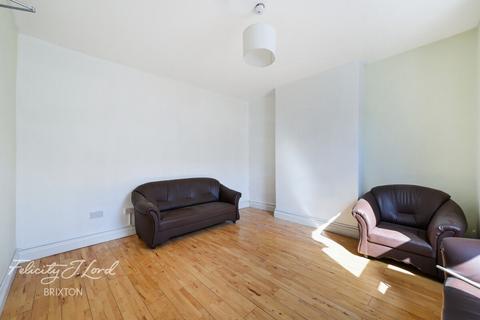 4 bed property, in Appach Road, £900,000