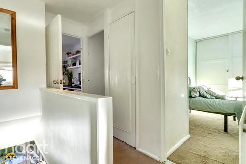 3 bed property, in Harrowdene, £340,000