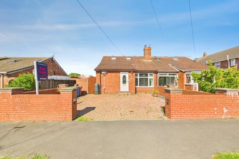 1 bed property, in Ravenspur Road, £190,000