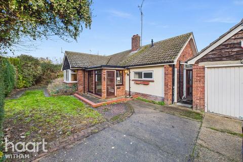 5 bed property, in Foxmead, £500,000