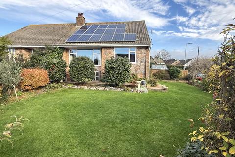 2 bed property, in Scott Drive, £359,950