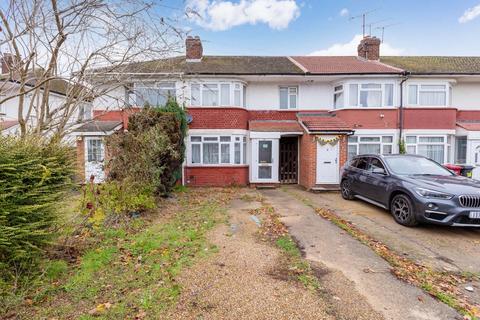 3 bed property, in Stanhope Road, £385,000