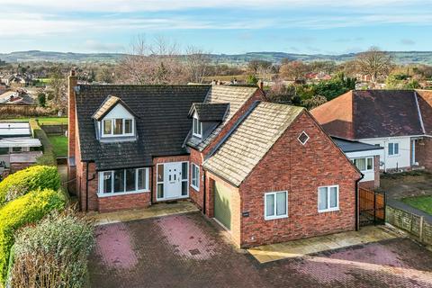 4 bed property, in Rhewl Lane, £499,500