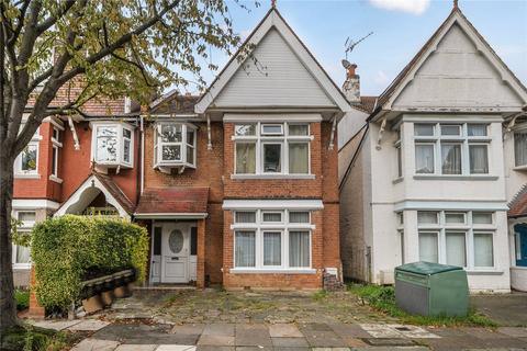4 bed property, in Craven Avenue, £1,195,000