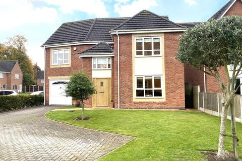 4 bed property, in Chain Lane, £500,000