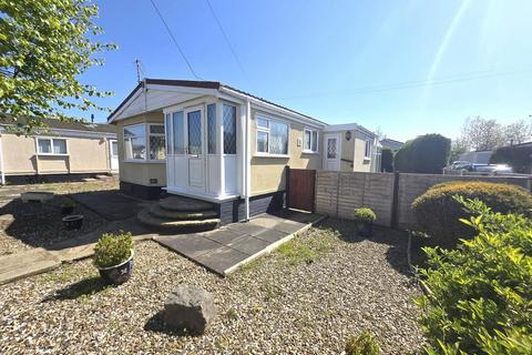 2 bed property, in Lamaleach Drive, £74,995