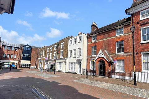 6 bed property, in North Street, £500,000