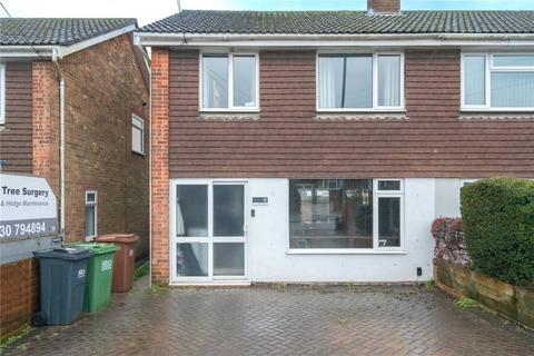 3 bed property, in Tower Street, £320,000