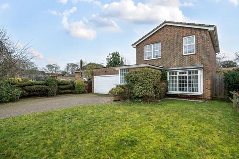 3 bed property, in Harberton Crescent, £770,000