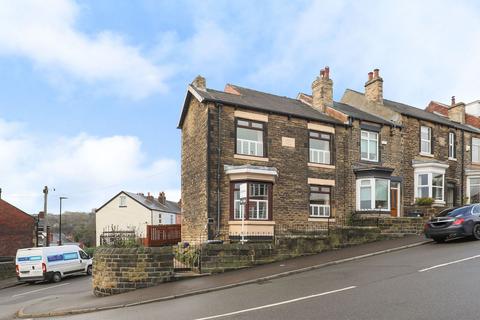 4 bed property, in Bankfield Road, £250,000