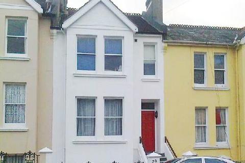 6 bed property, in Hartington Road, £570,000