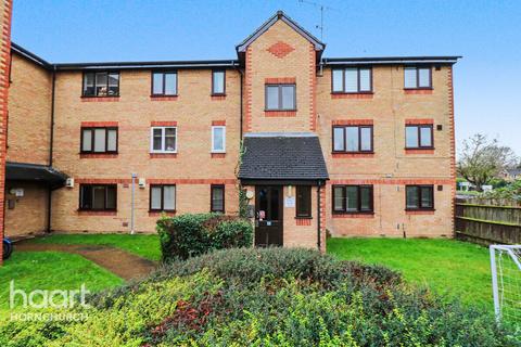 1 bed property, in 29 Naunton Way, £195,000
