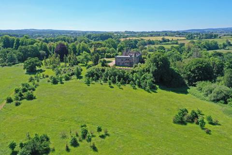 8 bed property, in Bishops Court Lane, £3,950,000
