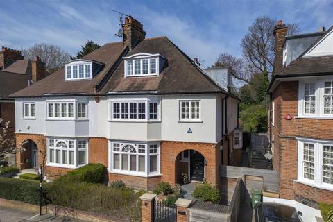 5 bed property, in Kidderpore Gardens, £4,850,000