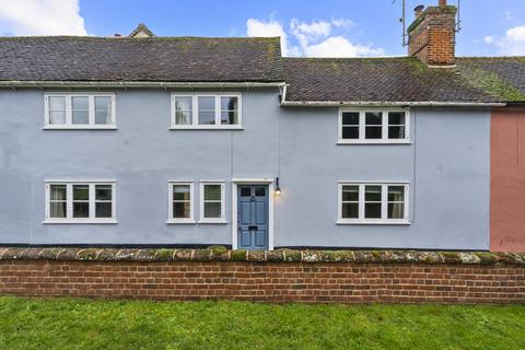 4 bed property, in Mill Row, £475,000