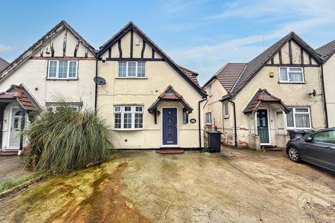 2 bed property, in The Crossways, £559,950