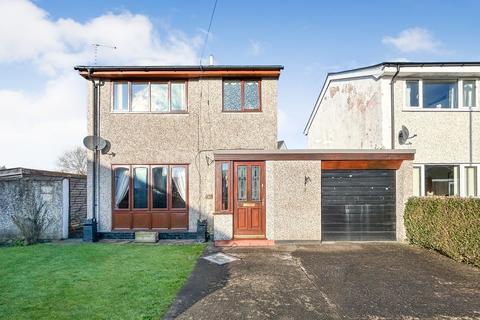 3 bed property, in Trem Y Ffridd, £230,000