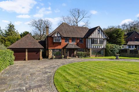 5 bed property, in Ninhams Wood, £2,750,000
