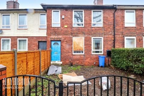 3 bed property, in Ilkley Road, £90,000