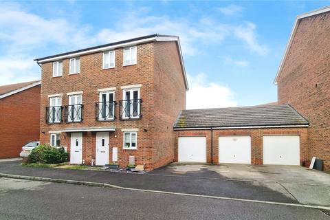 3 bed property, in Meaden Way, £365,000