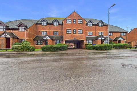 2 bed property, in Forge Road, £95,000