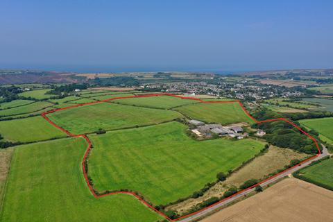 3 bed property, in Mount Hawke, £1,550,000
