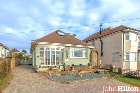 3 bed property, in Longhill Road, £775,500