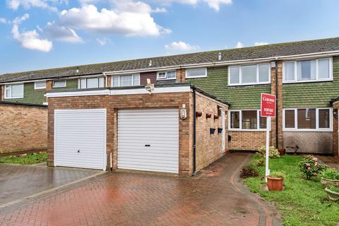 3 bed property, in Hetherington Road, £465,000