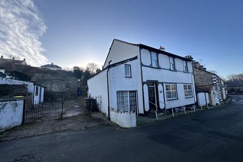 3 bed property, in Mill Road, £160,000