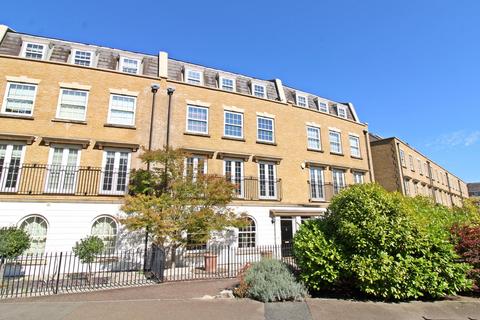 4 bed property, in Brockwell Avenue, £1,150,000